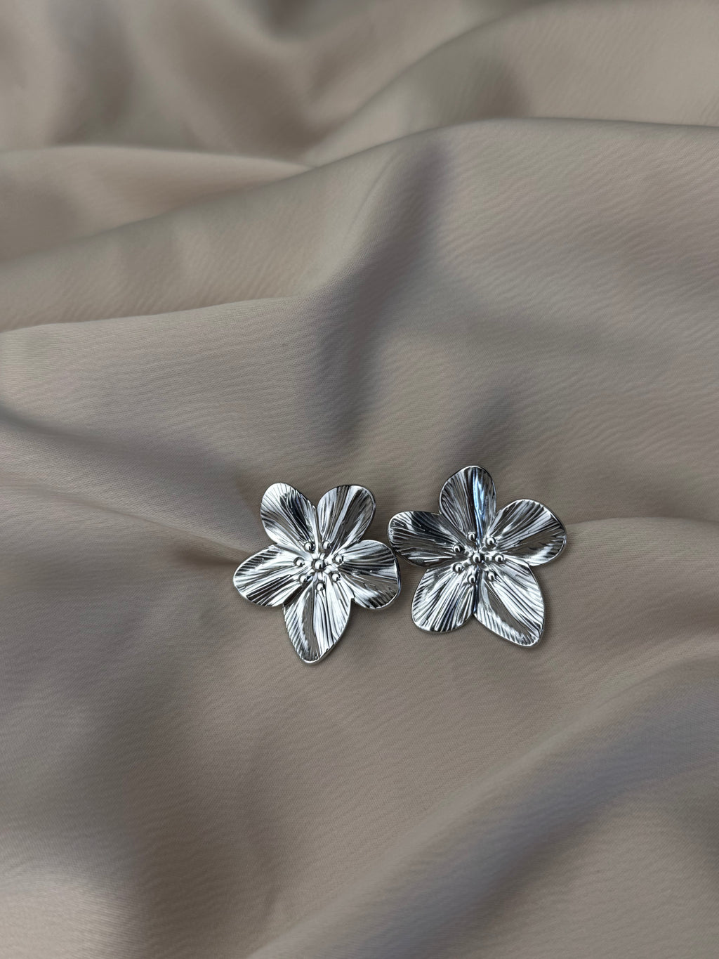 Boucle d’oreille Flora